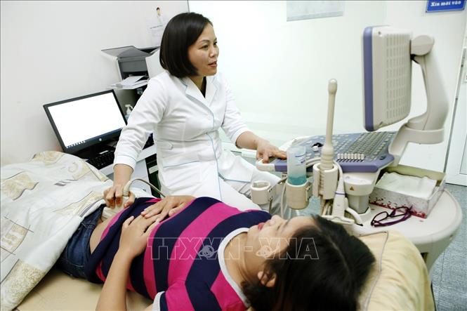 Trong ảnh: Hệ thống phòng khám Marie Stopes tại Hà Nội cung cấp dịch vụ y tế chất lượng cao trong lĩnh vực kế hoạch hóa gia đình, chăm sóc sức khỏe sinh sản và tầm soát ung thư cho phụ nữ Ảnh: Dương Ngọc -TTXVN