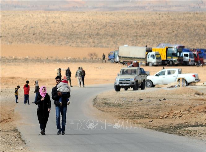 Trong ảnh (tư liệu): Người tị nạn Syria tại cửa khẩu Zamarani sau khi trở về quê hương từ Liban ngày 24/12/2018. Ảnh: THX/ TTXVN