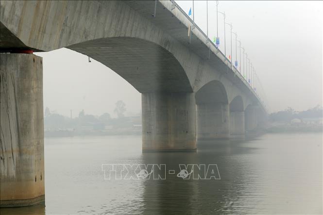 Trong ảnh: Cầu Hưng Hà trong ngày thông xe. Ảnh: Huy Hùng – TTXVN