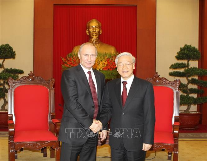 Trong ảnh: Tổng Bí thư Nguyễn Phú Trọng tiếp Tổng thống Liên bang Nga Vladimir Putin thăm cấp Nhà nước tới Việt Nam, ngày 12/11/2013, tại Hà Nội. Ảnh: Trí Dũng-TTXVN