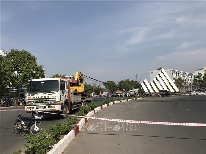 Trong ảnh: Hiện trường vụ tai nạn. Ảnh: Thanh Tân-TTXVN