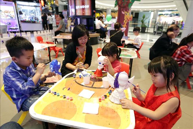 Trong ảnh: Các trò chơi thu hút giới trẻ, trẻ em tại Dream Games Center ở Aeon Mall Long Biên (ảnh chụp ngày 07/02/2019 tức mồng 3 Tết Kỷ Hợi). Ảnh: Anh Tuấn - TTXVN