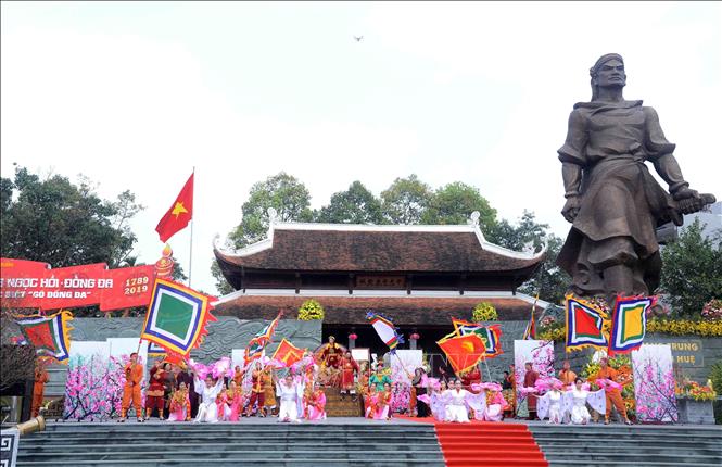 Photo: A view of Hanoi's ceremony to celebrate the 230th Dong Da victory. VNA Photo: Quang Quyết