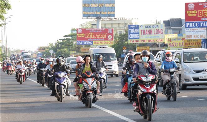 An toàn giao thông: BOT Rạch Miễu xả trạm giải quyết ùn tắt giao thông ...