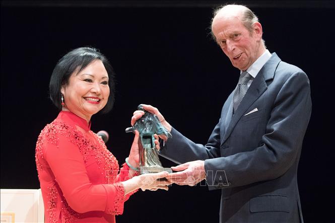 Trong ảnh: Bà Phan Thị Kim Phúc nhận Giải thưởng Hòa bình Dressden tại Dresden, Đức, ngày 11/2/2019. Ảnh: AFP/ TTXVN