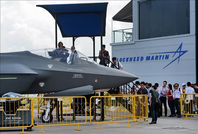 Trong ảnh (tư liệu): Biểu tượng Lockheed Martin tại triển lãm hàng không Singapore ngày 18/2/2016. Ảnh: AFP/ TTXVN