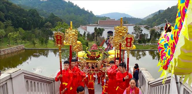 Trong ảnh: Lễ rước khai Hội Xuân Yên Tử 2019. Ảnh: Trung Nguyên-TTXVN