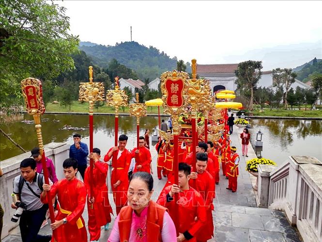 Trong ảnh: Lễ rước khai Hội Xuân Yên Tử 2019. Ảnh: Trung Nguyên-TTXVN