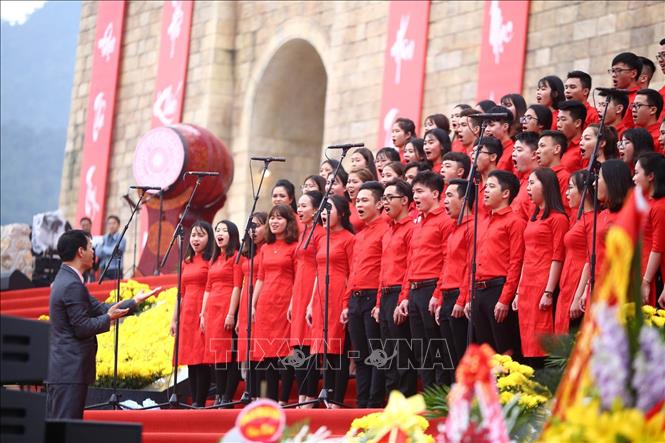 Trong ảnh: Các tiết mục biểu diễn nghệ thuật tại Lễ khai hội Xuân Tây Yên Tử 2019. Ảnh: Danh Lam – TTXVN
