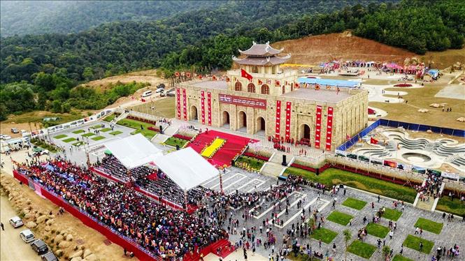 Trong ảnh: Toàn cảnh Lễ khai hội Xuân Tây Yên Tử và khai mạc Tuần Văn hoá - Du lịch tỉnh Bắc Giang 2019. Ảnh: Thành Đạt – TTXVN

