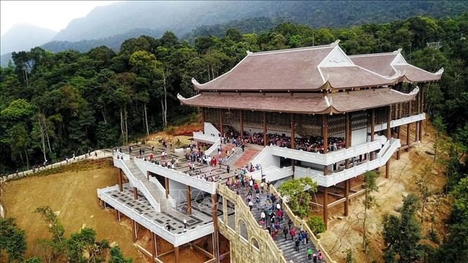 Trong ảnh: Đông đảo du khách thập phương dự hội Xuân Tây Yên Tử. Ảnh: Thành Đạt – TTXVN
