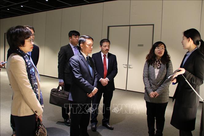 Trong ảnh: Tổng Giám đốc TTXVN Nguyễn Đức Lợi thăm Tập đoàn Samsung, ngày 18/2/2019, tại thủ đô Seoul. Ảnh: Hữu Tuyên - Pv TTXVN tại Hàn Quốc