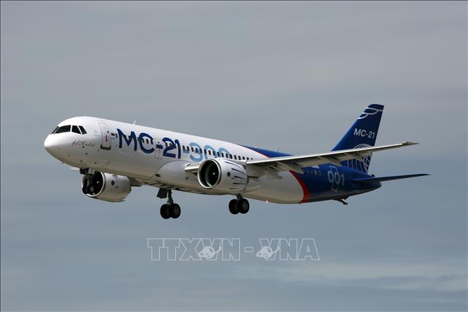 Trong ảnh (tư liệu): Máy bay MC-21 thực hiện chuyến bay thử nghiệm tại Irkutsk, Nga, ngày 28/5/2017. Ảnh: AFP/ TTXVN