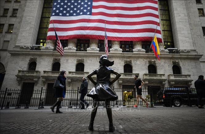 Trong ảnh: Tòa nhà Thị trường Chứng khoán ở New York , Mỹ. Ảnh: AFP/TTXVN