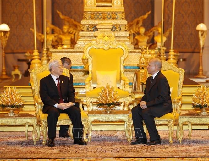 Trong ảnh: Tổng Bí thư Nguyễn Phú Trọng hội đàm với Quốc vương Campuchia Norodom Sihamoni, trong khuôn khổ chuyến thăm cấp Nhà nước tới Vương quốc Campuchia từ ngày 20 - 22/7/2017. Ảnh: Trí Dũng – TTXVN