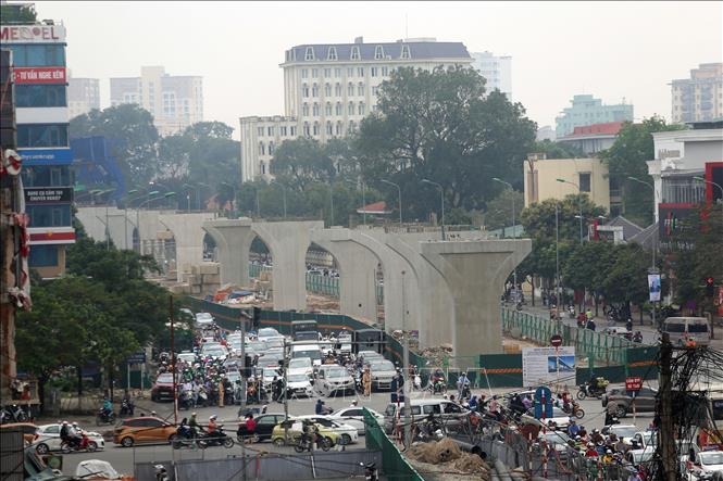 Trong ảnh: Tuyến đường Trường Chinh đoạn Tôn Thất Tùng đến Ngã Tư Vọng đã hoàn thành phần thi công cọc khoan nhồi. Ảnh: Huy Hùng - TTXVN 