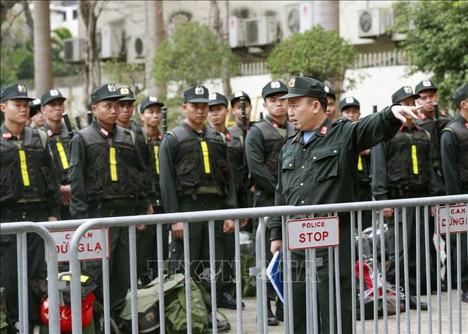 Photo: Police deploy to ensure security for DPRK-USA summit. VNA Photo: Doãn Tấn