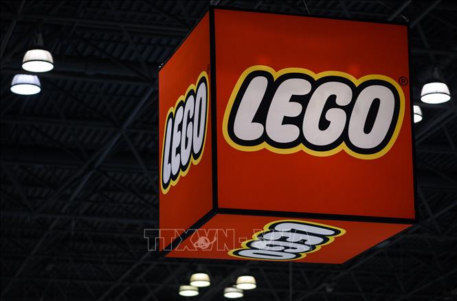 Trong ảnh: Biểu tượng LEGO tại hội chợ đồ chơi New York, Mỹ, ngày 16/2/2019. Ảnh: AFP/ TTXVN