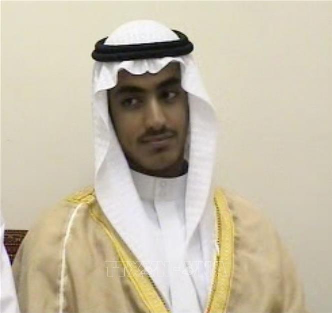 Trong ảnh (tư liệu do Cơ quan tình báo trung ương Mỹ CIA công bố ngày 1/11/2017): Đối tượng Hamza bin Laden, con trai của cựu trùm khủng bố Osama bin Laden. Ảnh: AFP/ TTXVN