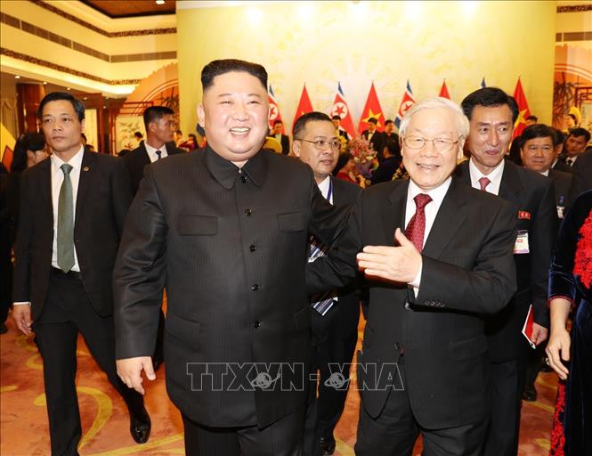Trong ảnh:Tổng Bí thư, Chủ tịch nước Nguyễn Phú Trọng tiễn Chủ tịch Triều Tiên Kim Jong-un. Ảnh: Trí Dũng – TTXVN
