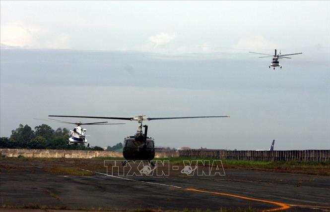 Trong ảnh: Giờ bay huấn luyện ngày của phân đội Mi 8 (Trung đoàn 917) thuộc B70 (Quân chủng Phòng không - Không quân). Ảnh:Trọng Đức-TTXVN.
