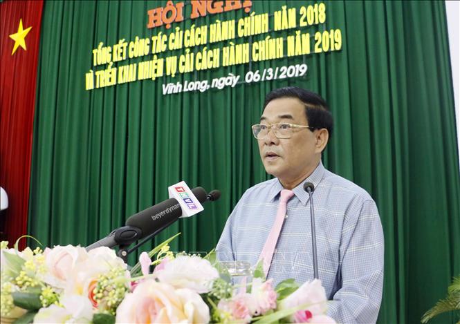 Trong ảnh: Phó Chủ tịch UBND tỉnh Vĩnh Long Trần Hoàng Tựu phát biểu tại hội nghị. Ảnh: Phạm Minh Tuấn-TTXVN