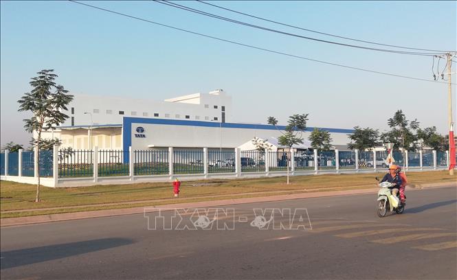 Trong ảnh: Nhà máy sản xuất cà phê của Tập đoàn Tata Coffee Ấn Độ tại KCN Vsip II-Bình Dương. Ảnh: Hải Âu-TTXVN