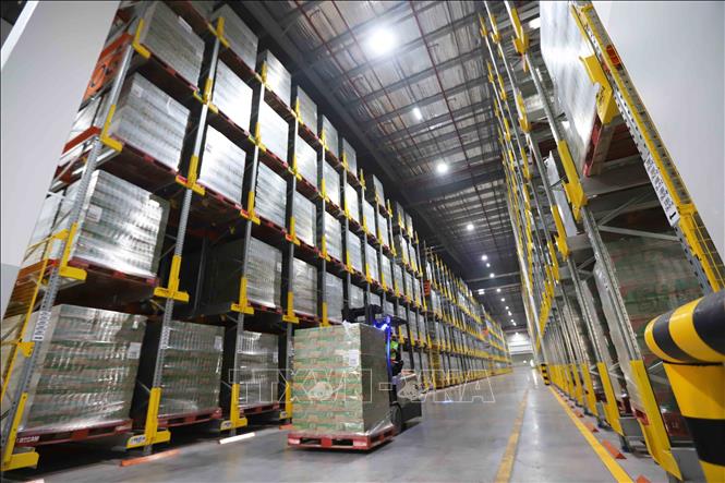 Photo: A warehouse at the centre. VNA Photo: Đinh Tuấn