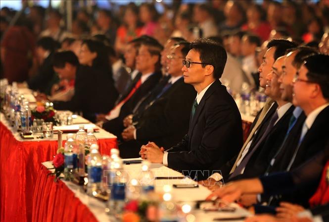 Photo: Deputy Prime Minister Vu Duc Dam attends the festival's opening ceremony. VNA Photo: Phan Tuấn Anh