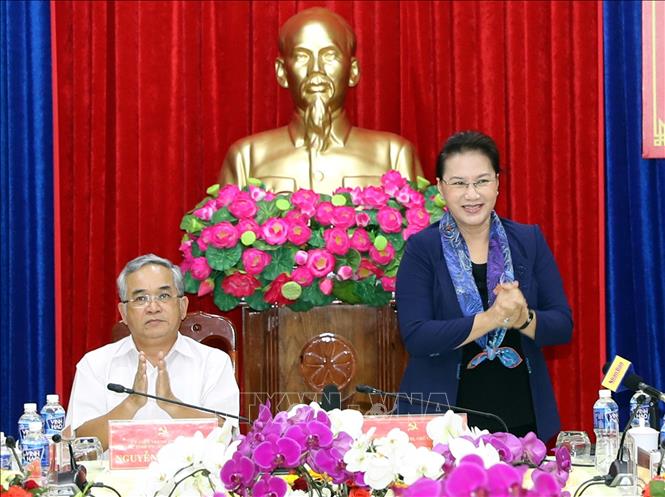 Photo: Chairwoman Nguyen Thi Kim Ngan during the working session with leaders of Kon Tum province. VNA Photo: Trọng Đức