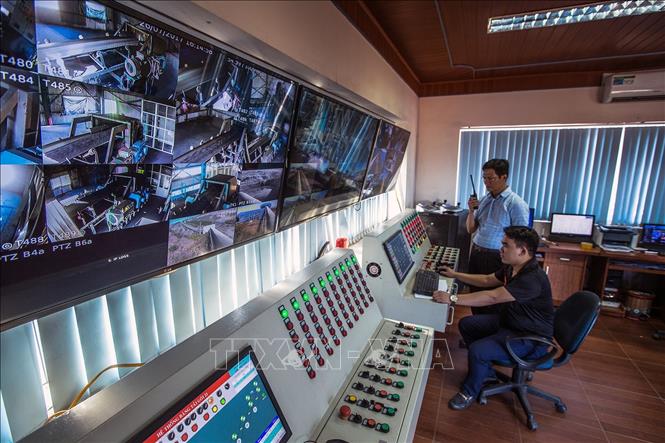 Photo: Vinacomin’s control centre at Cam Pha coal port in the northern province of Quang Ninh. VNA Photo: Trọng Đạt