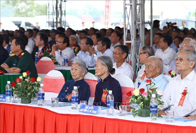 Trong ảnh: Các Bà mẹ Việt Nam Anh hùng, Anh hùng Lực lượng vũ trang dự Lễ công bố. Ảnh: Thống Nhất – TTXVN
