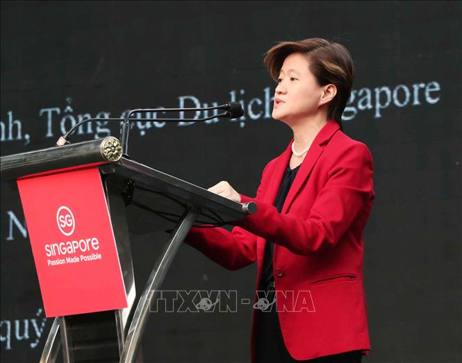 Photo: Singaporean Ambassador to Vietnam Catherine Wong speaks at the festival's opening ceremony. VNA Photo: Văn Điệp