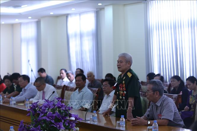 Trong ảnh: Đại biểu trong đoàn phát biểu tại buổi làm việc. Ảnh: Minh Hưng-Pv TTXVN tại Campuchia