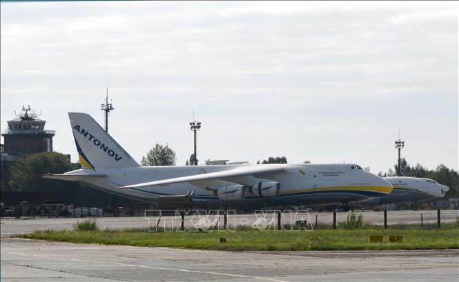 Trong ảnh (tư liệu): Máy bay Antonov 124 của Nga. Ảnh: AFP/ TTXVN