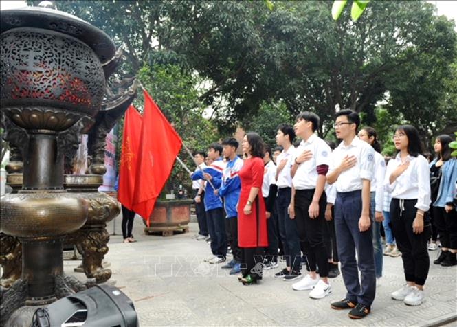 Trong ảnh: Lễ kết nạp đoàn viên mới của Trường THCS Ngô Quyền (Hà Nội) dịp 26/3/2019 nhân dịp kỷ niệm 88 năm thành lập Đoàn. Ảnh: Anh Tuấn – TTXVN