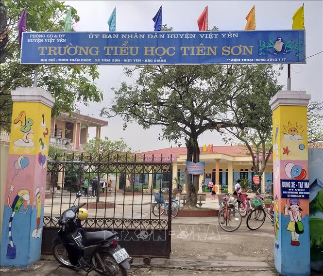 Trong ảnh: Trường Tiểu học Tiên Sơn, thôn Thần Chúc, xã Tiên Sơn, Việt Yên, Bắc Giang. Ảnh: Đồng Thúy- TTXVN