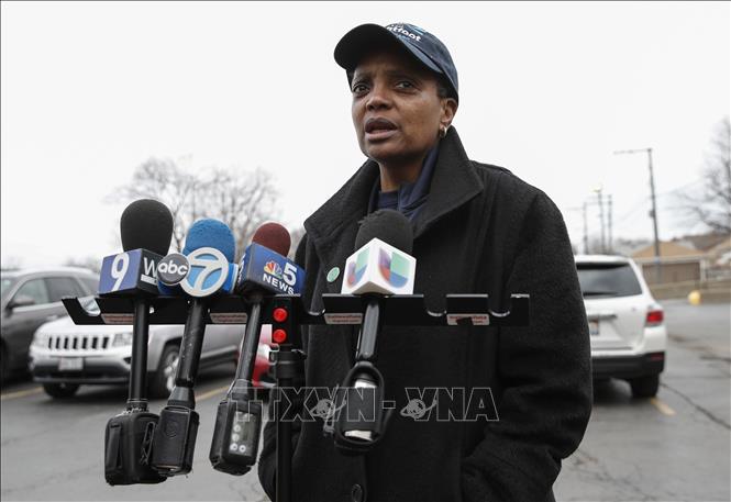 Trong ảnh: Bà Lori Lightfoot phát biểu với báo giới tại Chicago, Illinois, Mỹ, ngày 2/4/2019. Ảnh: AFP/TTXVN