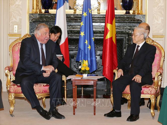 Trong ảnh: Tổng Bí thư Nguyễn Phú Trọng hội kiến Chủ tịch Thượng viện Pháp Gérard Larcher, chiều 26/3/2018, tại Trụ sở Thượng viện Pháp ở Thủ đô Paris, trong chuyến thăm cấp Nhà nước tới Pháp. Ảnh: Trí Dũng – TTXVN
