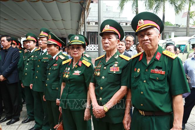 Trong ảnh: Các cựu chiến binh dự Lễ truy điệu và đưa tang đồng chí Trung tướng Đồng Sỹ Nguyên. Ảnh: Doãn Tấn - TTXVN