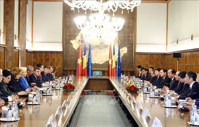 Trong ảnh: Thủ tướng Nguyễn Xuân Phúc và Thủ tướng Romania Viorica Dancila tiến hành hội đàm. Ảnh: Thống Nhất –TTXVN
