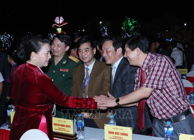  Trong ảnh: Chủ tịch Quốc hội Nguyễn Thị Kim Ngân và các đại biểu dự buổi lễ. Ảnh: Trọng Đức - TTXVN