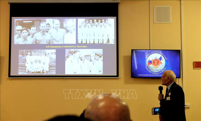 Trong ảnh: Đại tá, Giáo sư Alexei Skreblyukov trình bày về chiến tranh tại Việt Nam. Ảnh: Tâm Hằng - Pv TTXVN tại LB Nga   