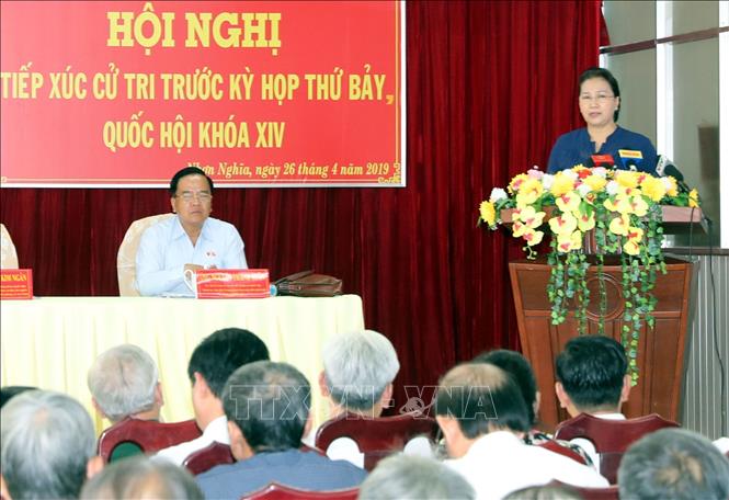 Chủ tịch Quốc hội Nguyễn Thị Kim Ngân phát biểu tại buổi tiếp xúc cử tri. Ảnh: Trọng Đức–TTXVN