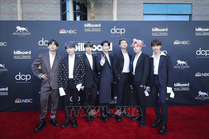 Trong ảnh: Nhóm nhạc BTS tại Lễ trao Giải thưởng âm nhạc Billboard 2019 ở Las Vegas, Mỹ, ngày 1/5/2019. Ảnh: Yonhap/ TTXVN