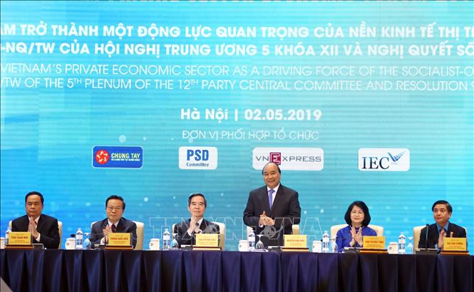 Trong ảnh: Thủ tướng Nguyễn Xuân Phúc và các đại biểu tại Diễn đàn Kinh tế tư nhân Việt Nam 2019. Ảnh: Thống Nhất – TTXVN