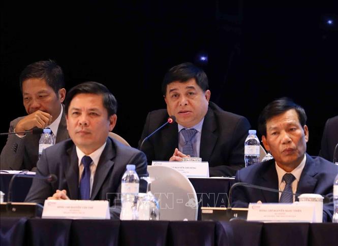 Trong ảnh: Bộ trưởng Bộ Kế hoạch và Đầu tư Nguyễn Chính Dũng phát biểu tại buổi đối thoại. Ảnh: Phương Hoa - TTXVN