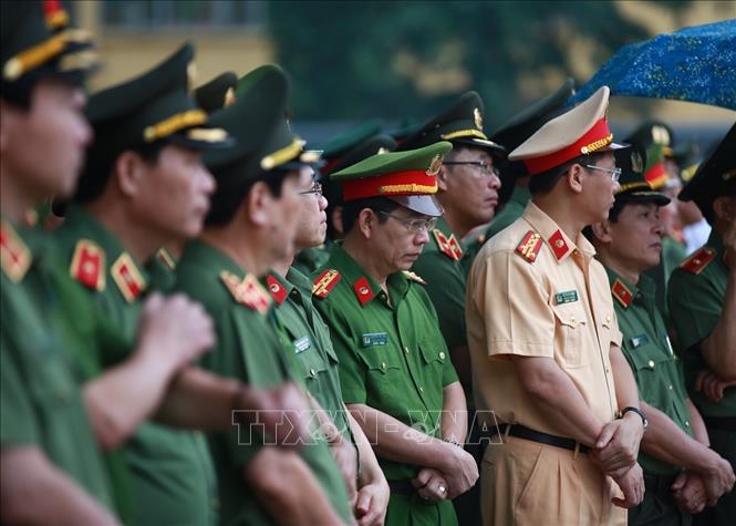 Trong ảnh: Các lực lượng vũ trang túc trực Lễ Quốc tang nguyên Chủ tịch nước, Đại tướng Lê Đức Anh tại Nhà tang lễ Quốc gia (số 5 Trần Thánh Tông, Hà Nội). Ảnh: Trọng Đạt-TTXVN