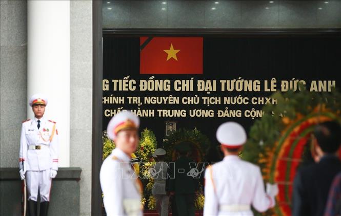 Trong ảnh: Lễ viếng Đại tướng Lê Đức Anh tại nhà tang lễ Bộ Quốc Phòng. Ảnh: Trọng Đạt - TTXVN