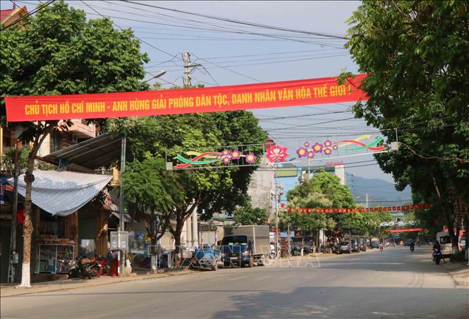 Trong ảnh: Một góc thị trấn Thuận Châu (huyện Thuận Châu, tỉnh Sơn La), nơi đón Bác Hồ về thăm năm 1959. Ảnh: Nguyễn Cường - TTXVN
